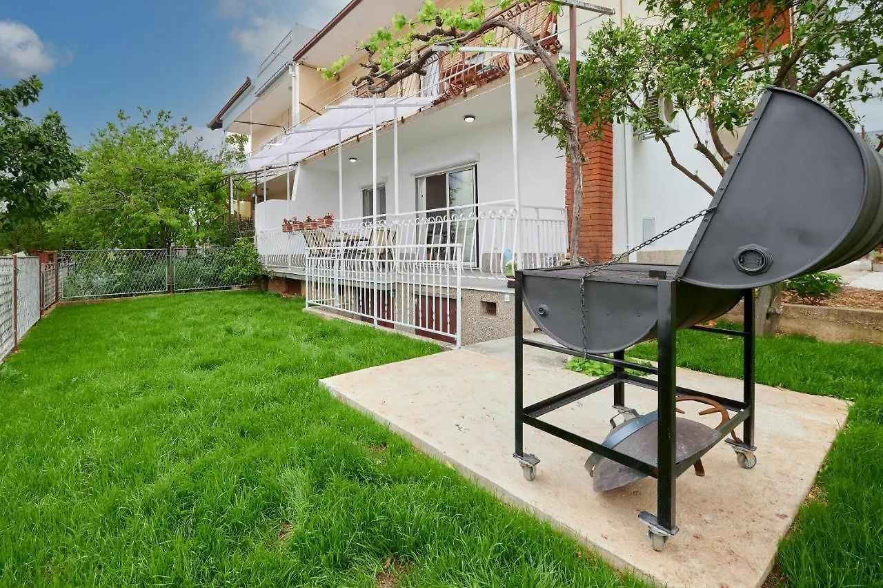 Apartment New 4* Apartman Zoa In Trogir